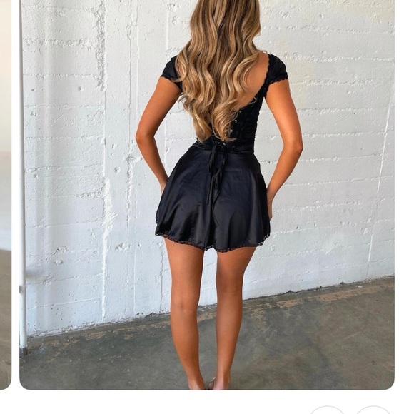 Black lace up corset mini dresss - Picture 6 of 11